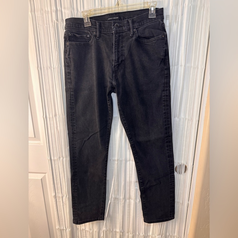 Lucky Brand Men’s Style 410 Athletic Slim Jean